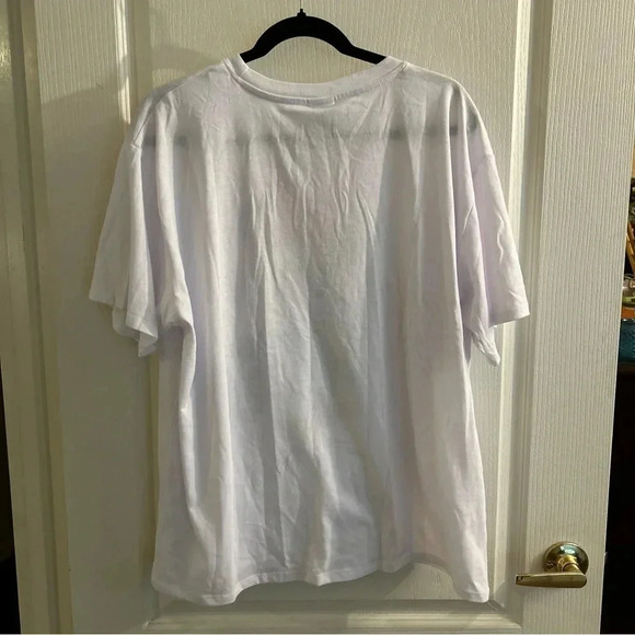 White Minnie mouse T-shirt with embroidered flowers size XXL NWT - Picture 4 of 4